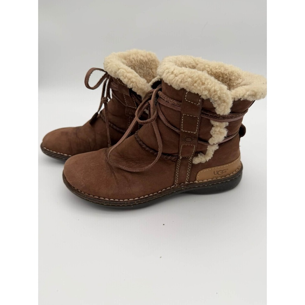 UGG 7 Brown Suede Sunburst Lace Up Boots Shearling Trim Winter Cozy Cabin Warm